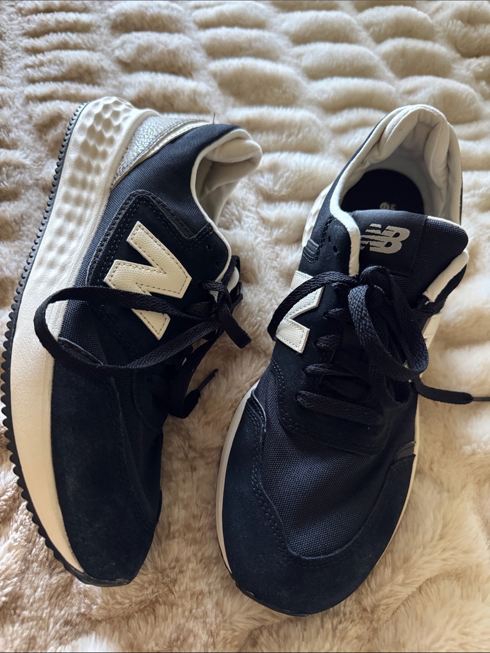 New Balance Men’s Black & White Athletic Sneakers